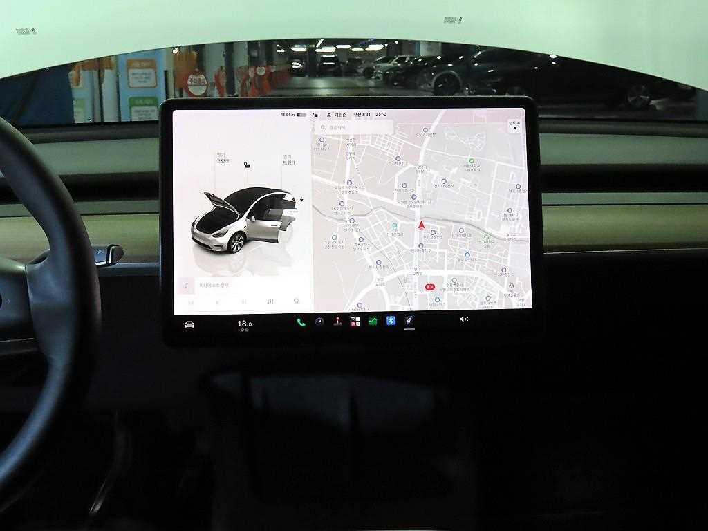 Tesla Model Y — photo 11