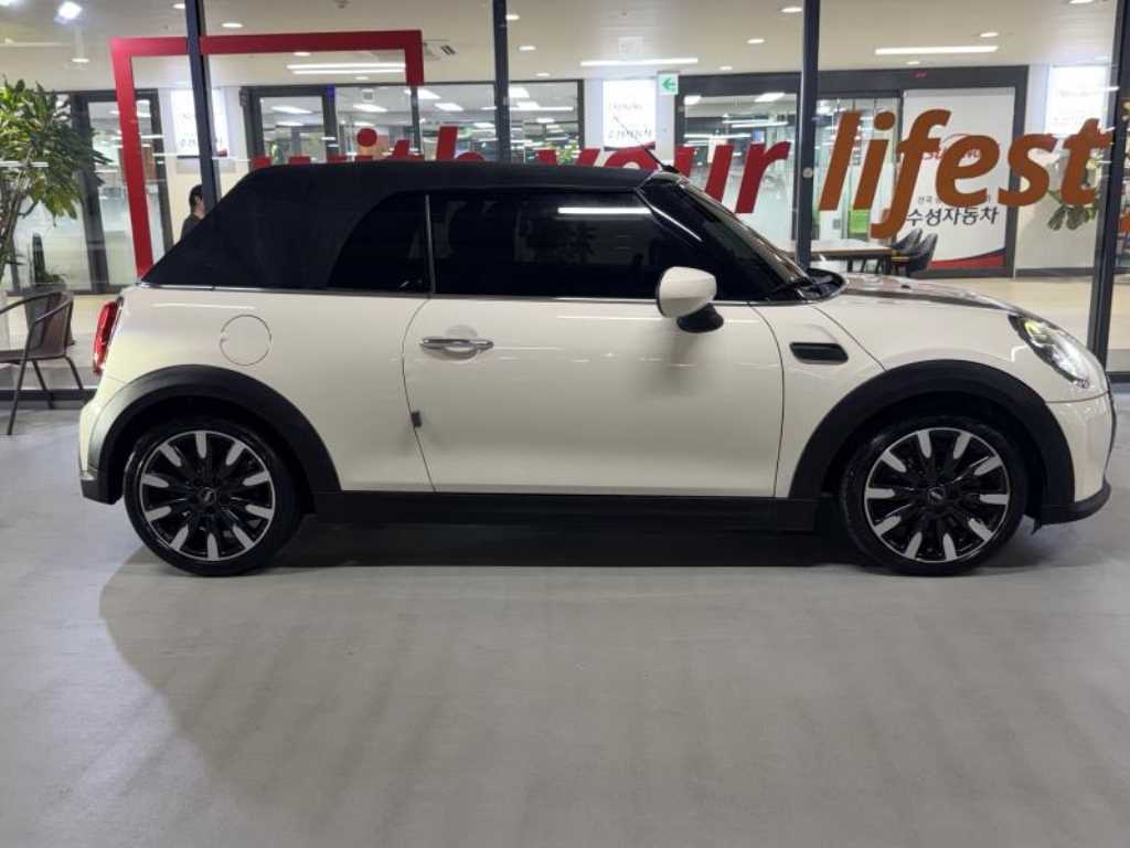 Mini Cooper Convertible — photo 03