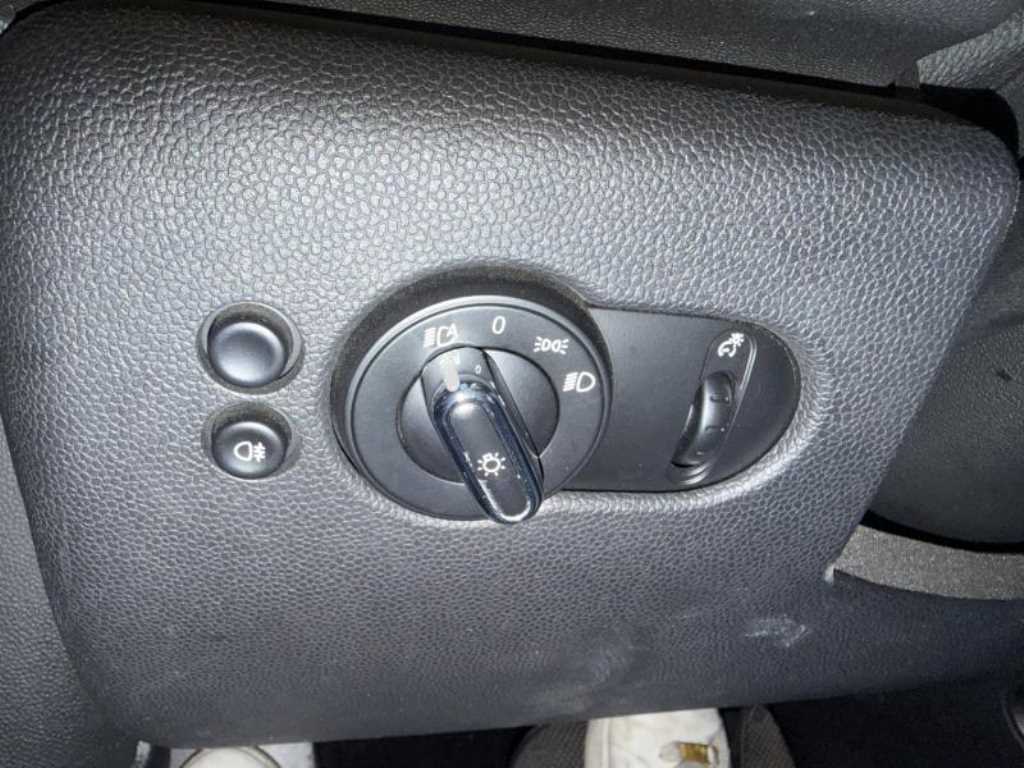 Mini Cooper Convertible — photo 13