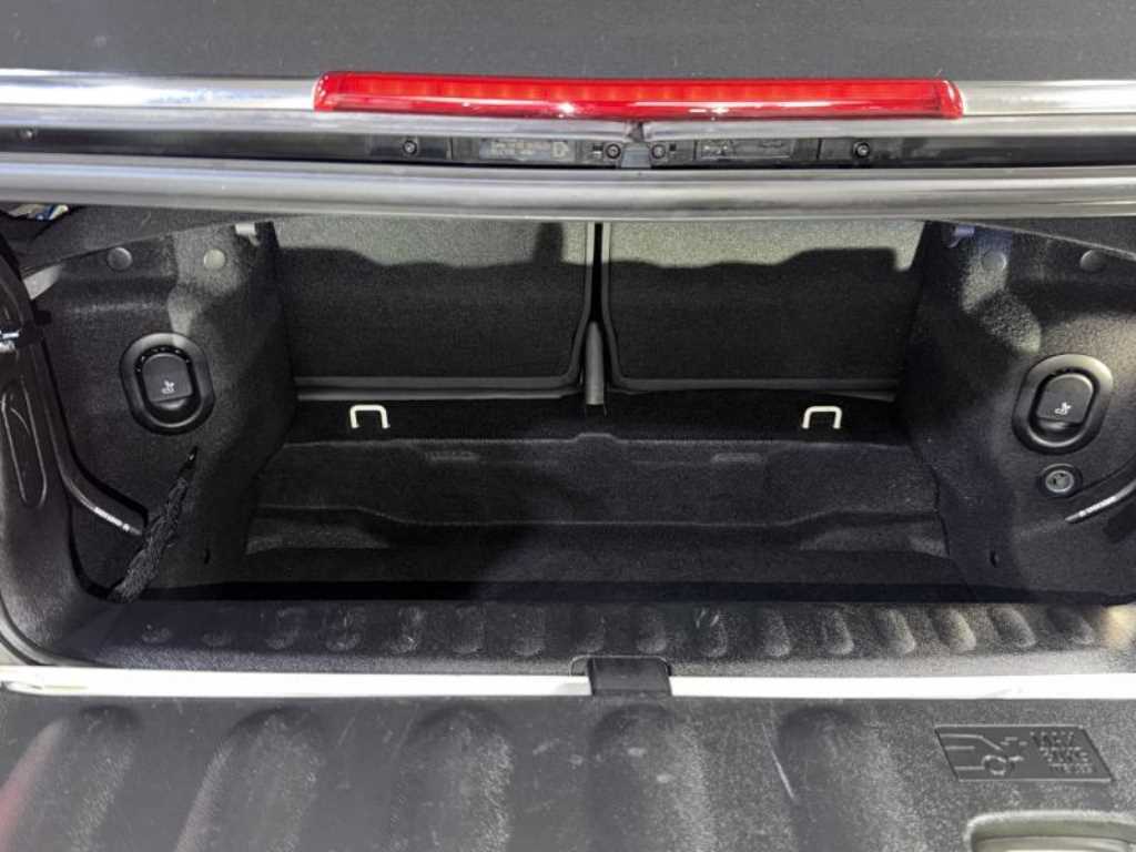 Mini Cooper Convertible — photo 18