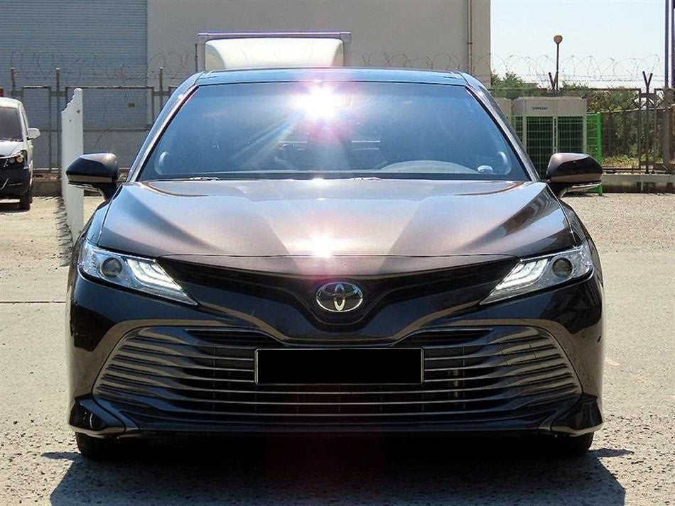 Toyota Camry — photo 01