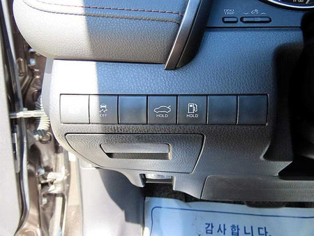 Toyota Camry — photo 12