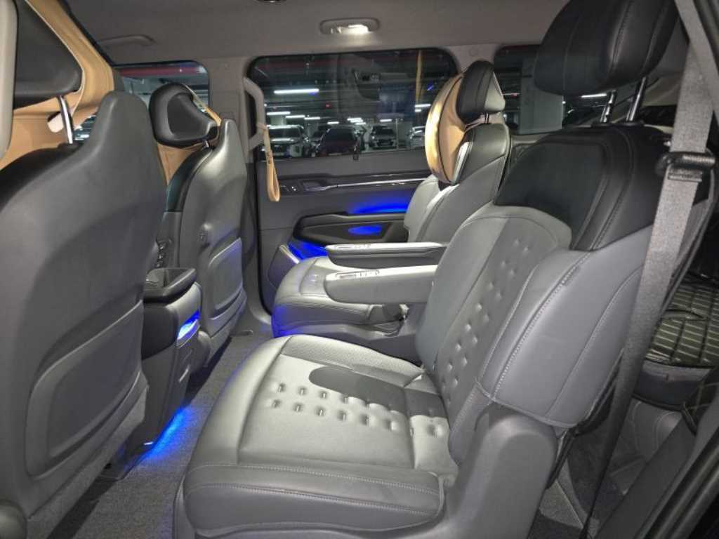 Kia EV9 — photo 08