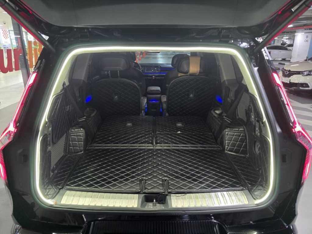 Kia EV9 — photo 17