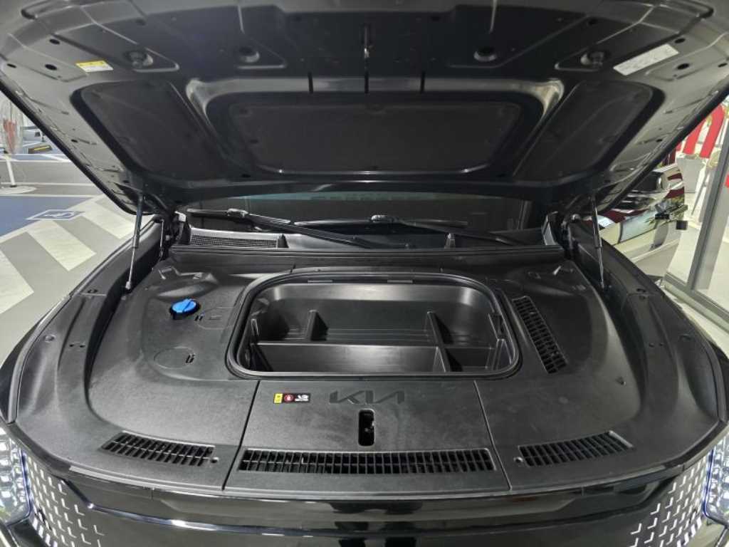 Kia EV9 — photo 19