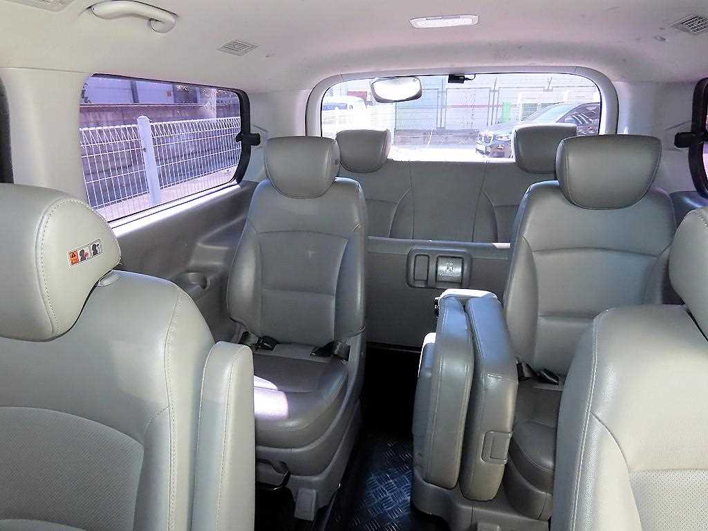 Hyundai Starex — photo 07