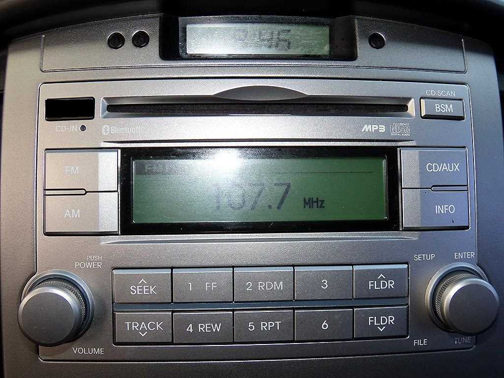 Hyundai Starex — photo 15