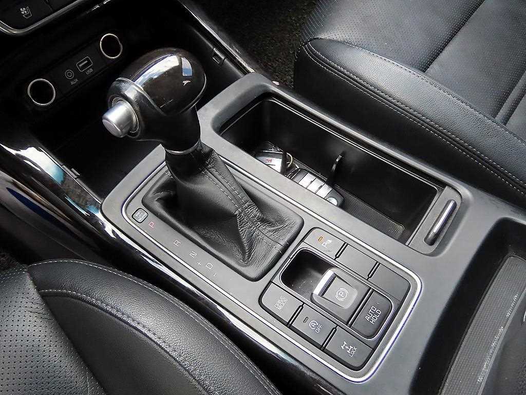 Kia Sorento — photo 10