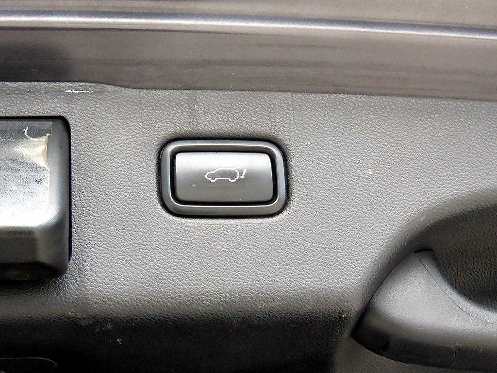 Kia Sorento — photo 18