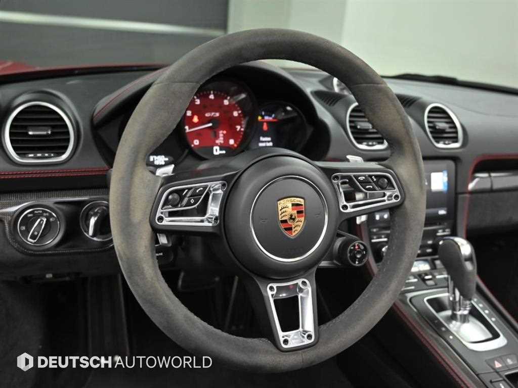 Porsche 718 — photo 13