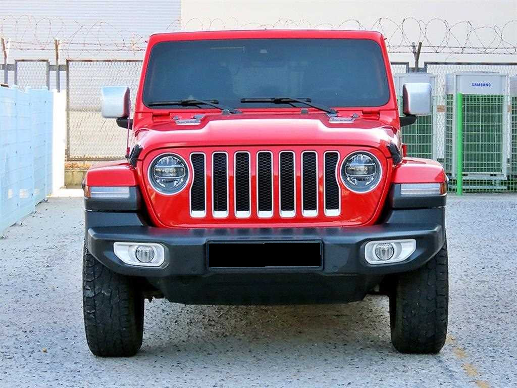 Jeep Wrangler — photo 01