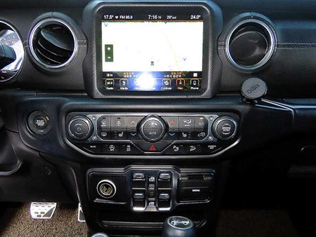Jeep Wrangler — photo 13