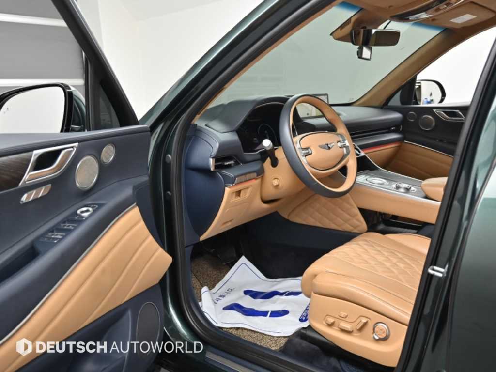 Genesis GV80 — photo 11