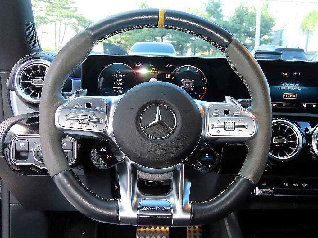 Mercedes-Benz CLA-Class — photo 08