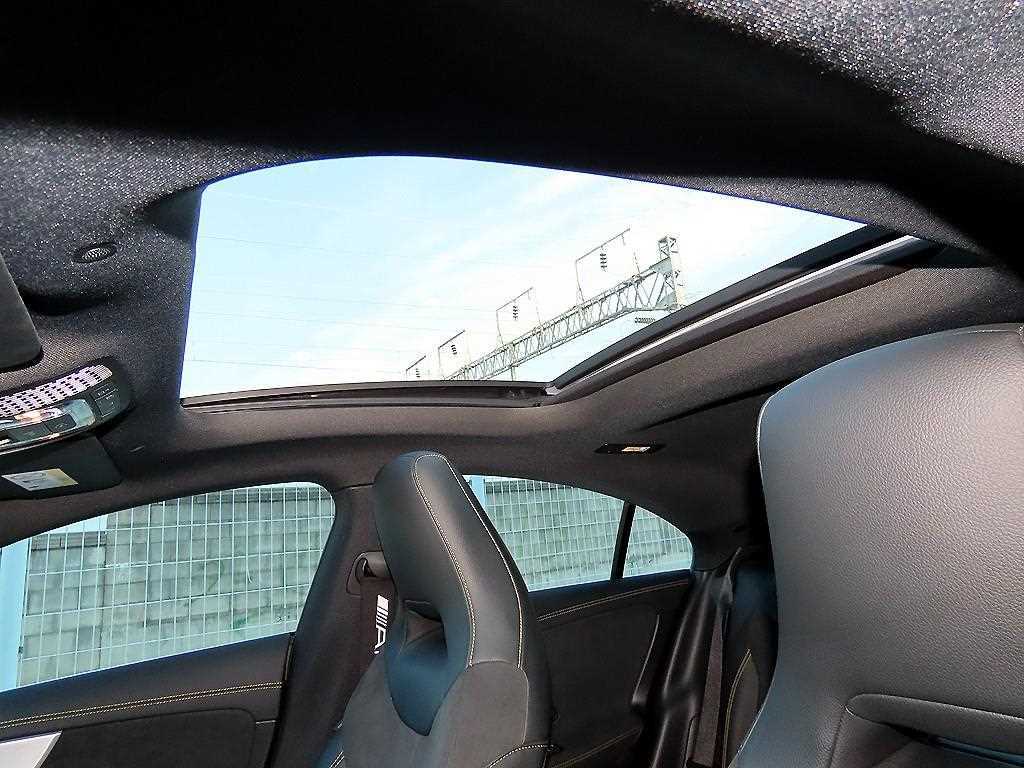 Mercedes-Benz CLA-Class — photo 18