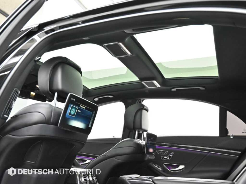 Mercedes-Benz S-Class — photo 18