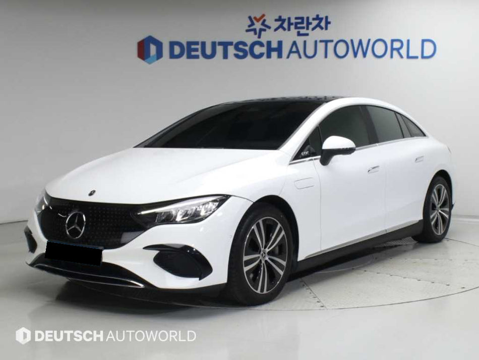 Mercedes-Benz EQE — photo 01