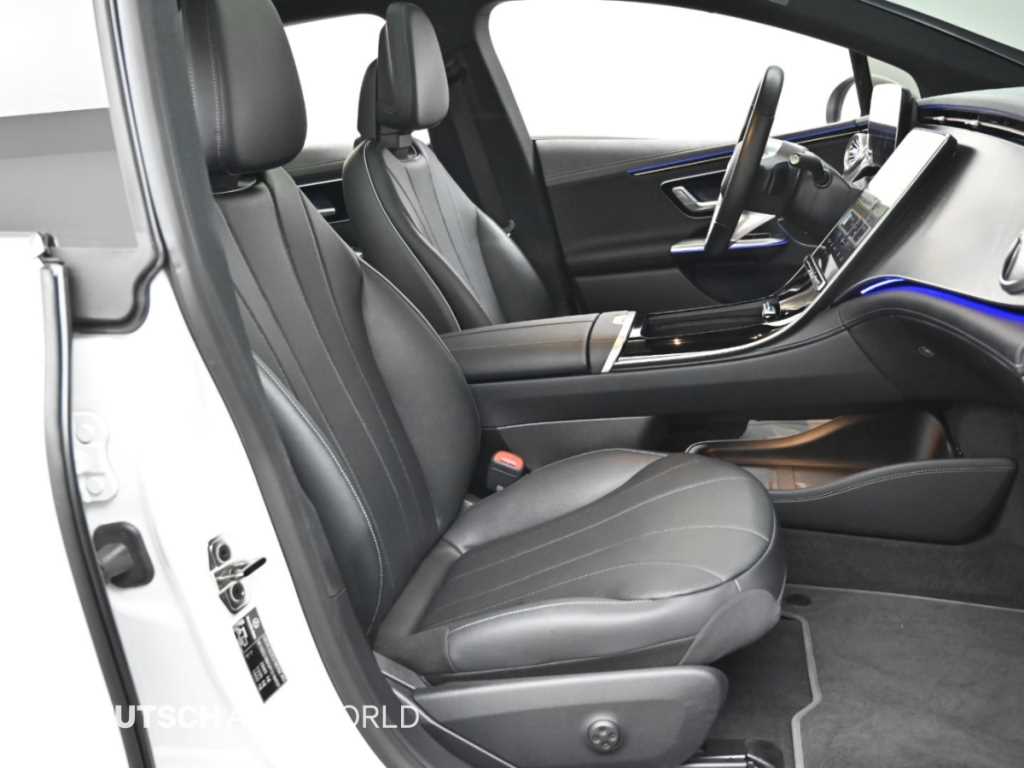 Mercedes-Benz EQE — photo 10