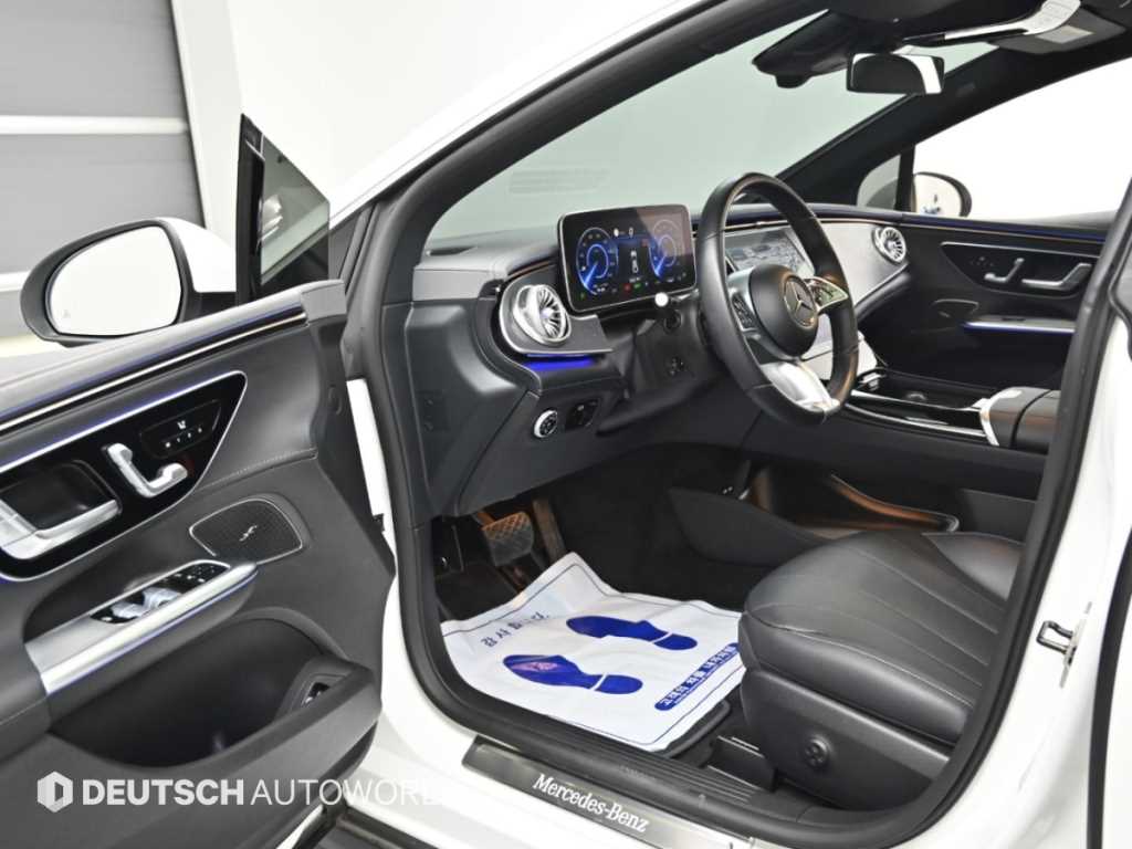 Mercedes-Benz EQE — photo 11