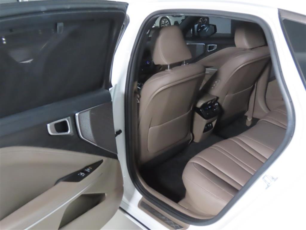 Kia K8 — photo 14