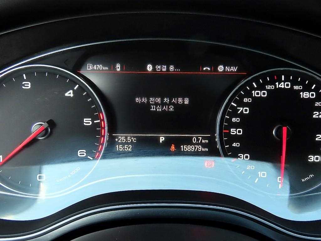 Audi A6 — photo 09