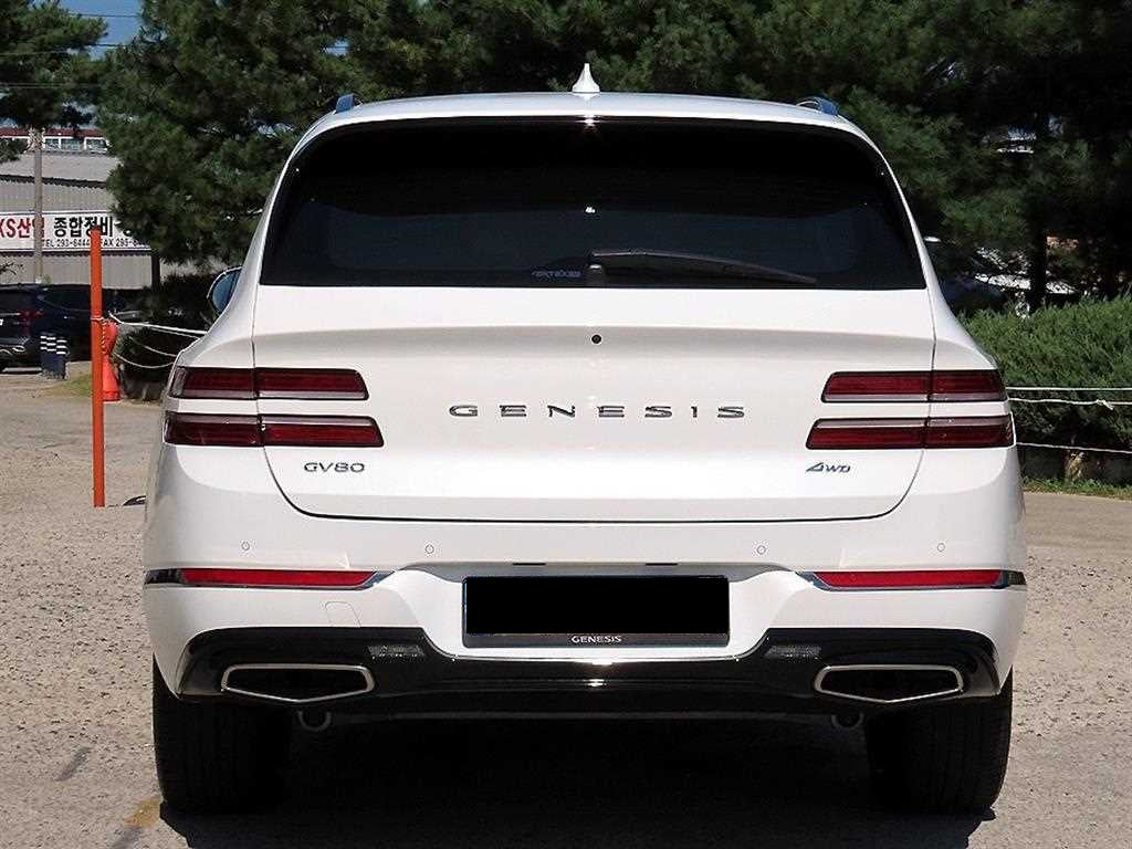 Genesis GV80 — photo 05