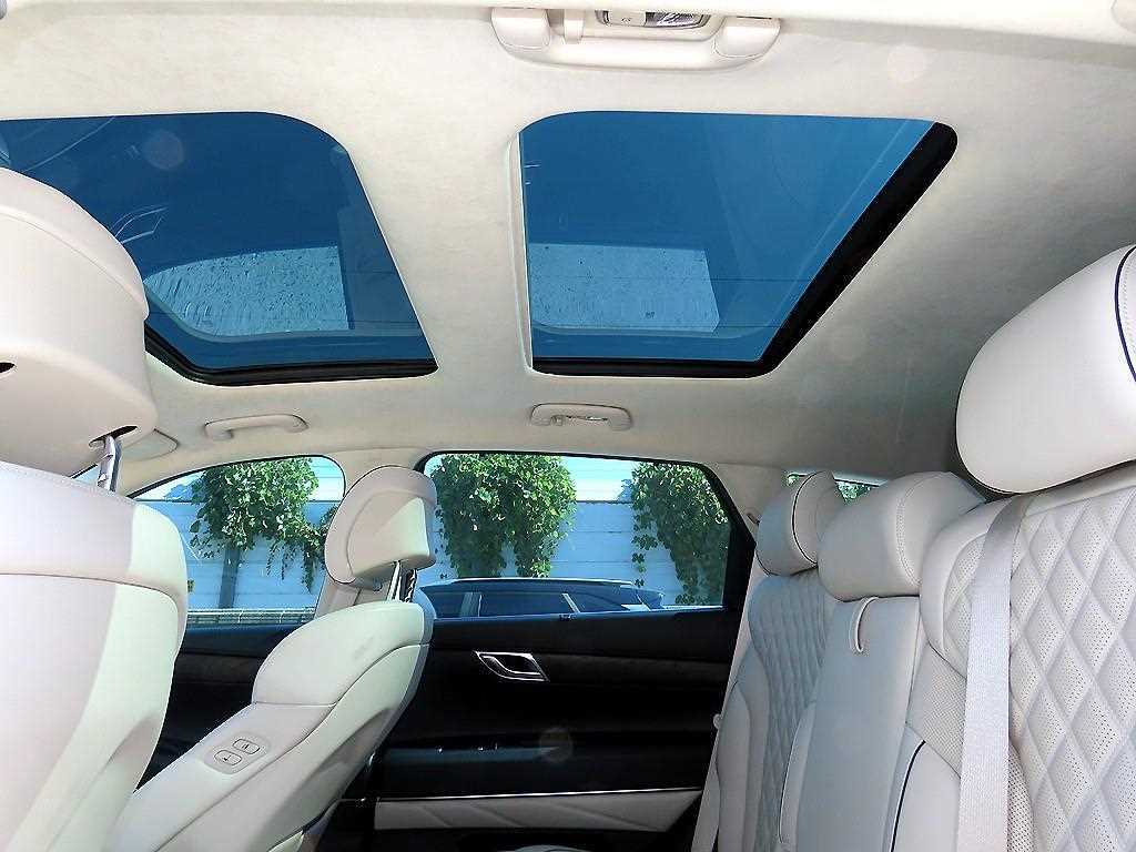 Genesis GV80 — photo 15