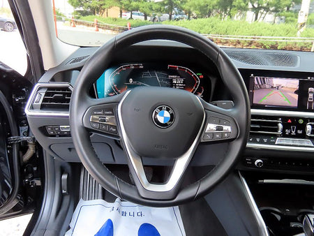 BMW 3-Series — photo 08