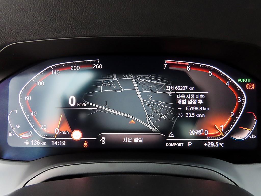 BMW 3-Series — photo 09