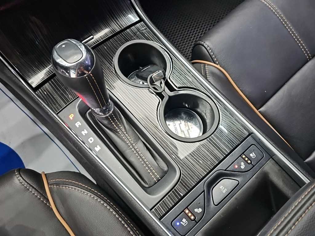 CHEVROLET Impala — photo 08