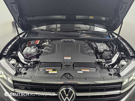 Volkswagen Touareg — photo 06