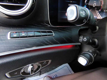 Mercedes-Benz E-Class — photo 11