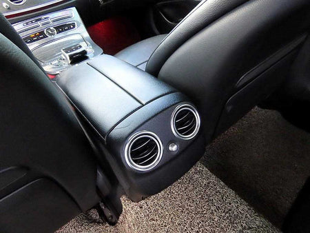 Mercedes-Benz E-Class — photo 15