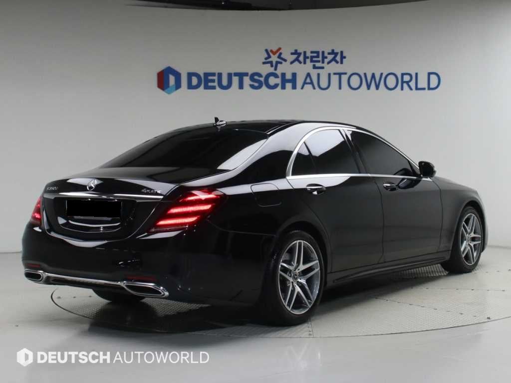 Mercedes-Benz S-Class — photo 02