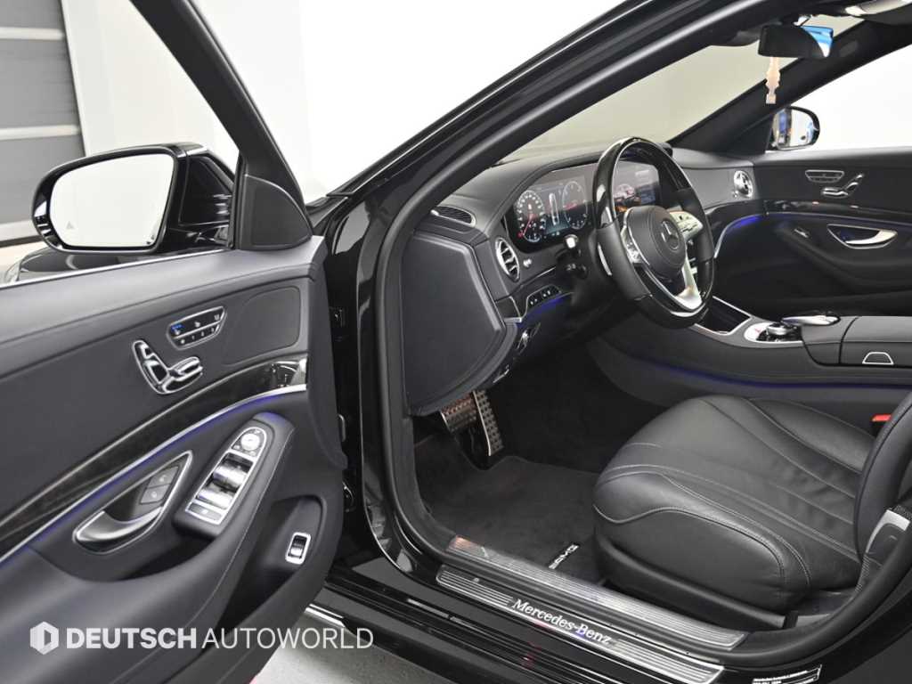 Mercedes-Benz S-Class — photo 11