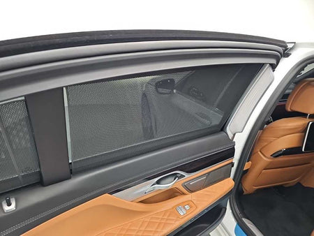 BMW 7-Series — photo 13
