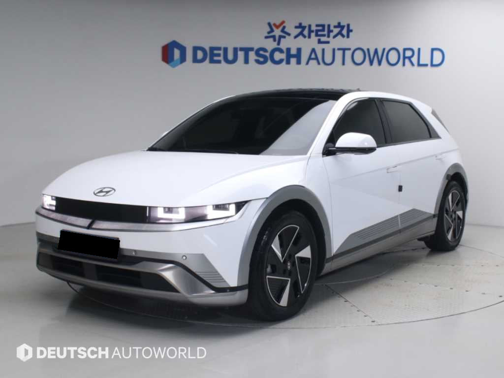 Hyundai Ioniq5 — photo 01