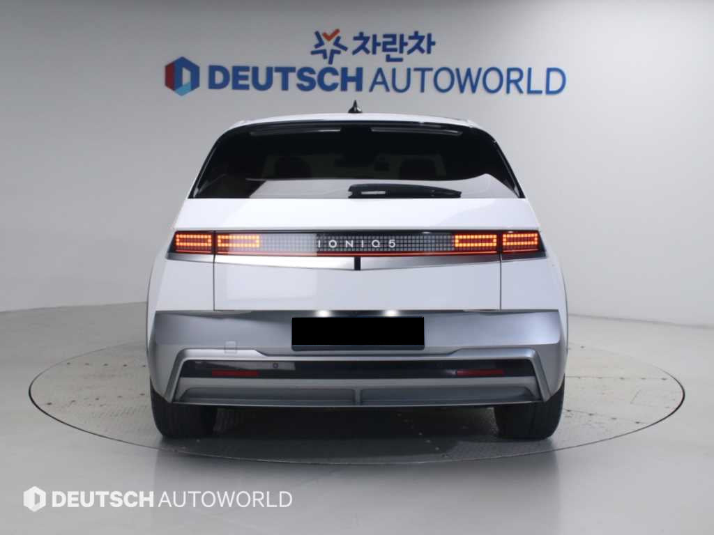 Hyundai Ioniq5 — photo 04
