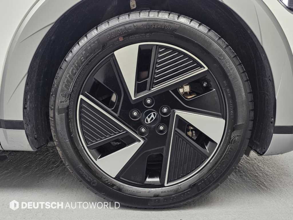 Hyundai Ioniq5 — photo 05
