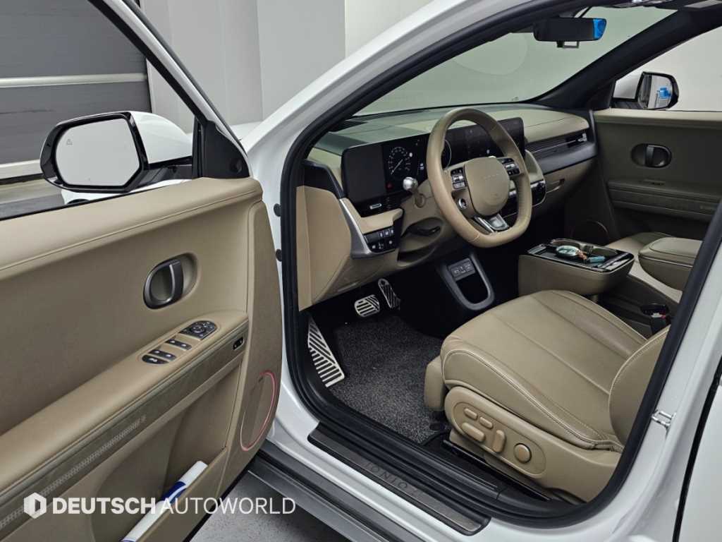 Hyundai Ioniq5 — photo 11