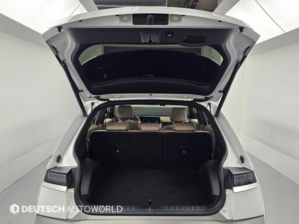 Hyundai Ioniq5 — photo 19