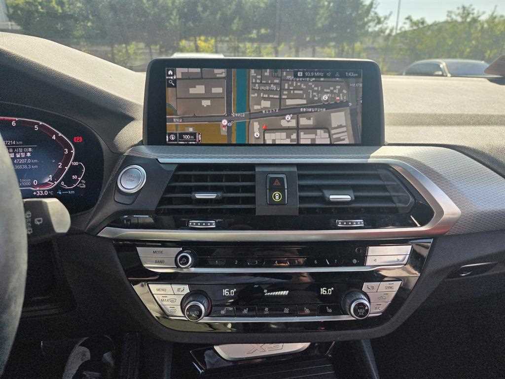BMW X3 — photo 08