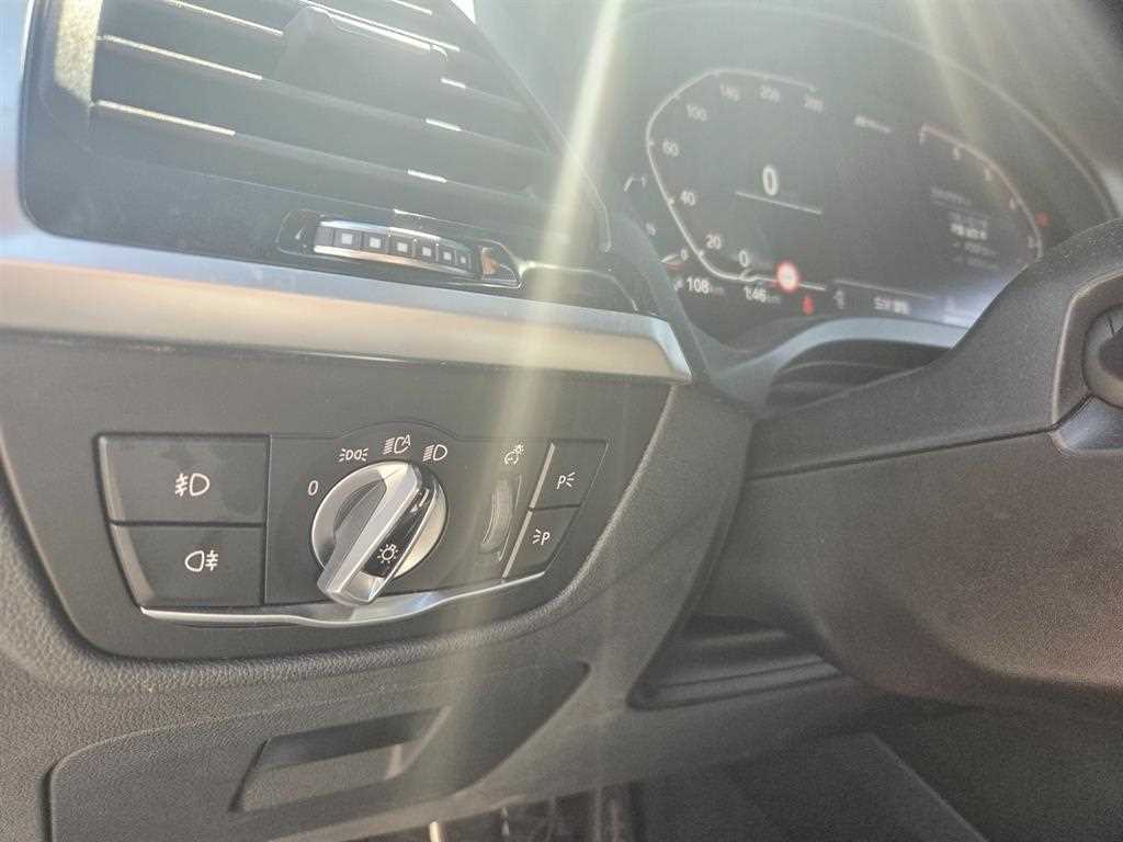 BMW X3 — photo 11
