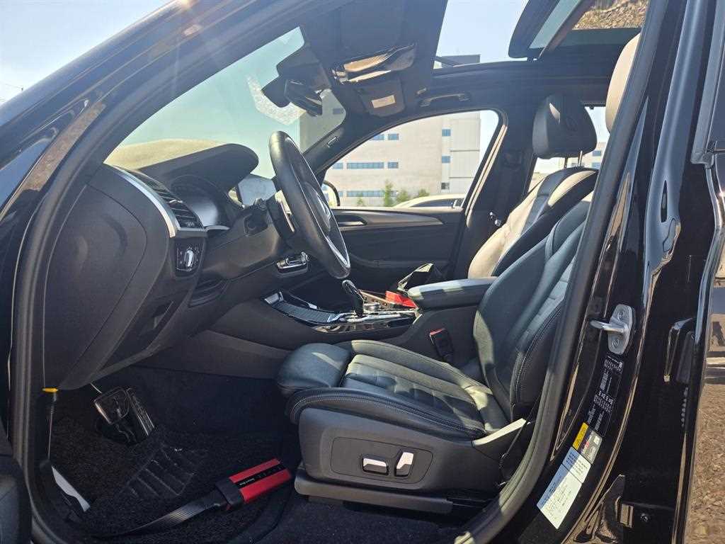 BMW X3 — photo 12