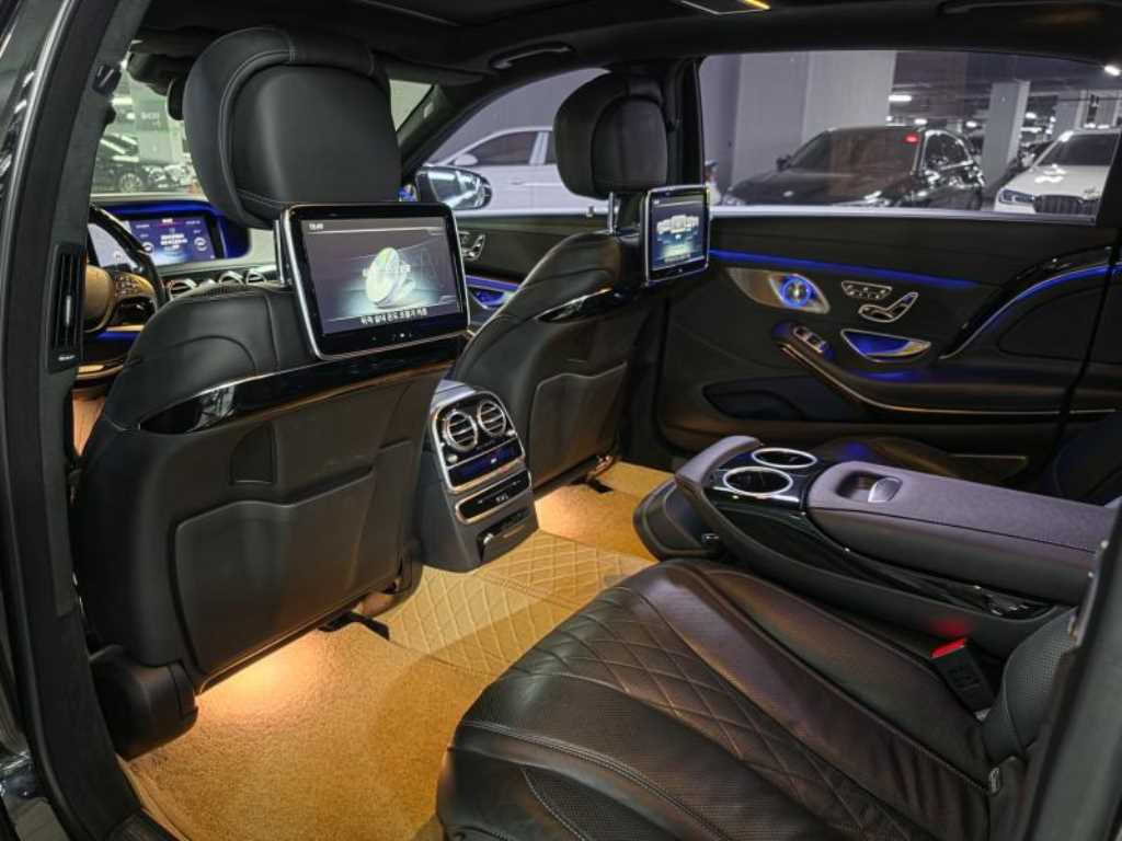 Mercedes-Benz S-Class — photo 05