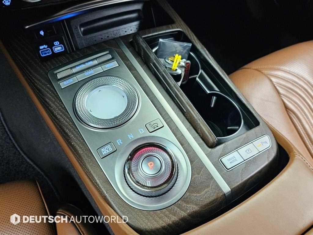 Genesis G80 — photo 09