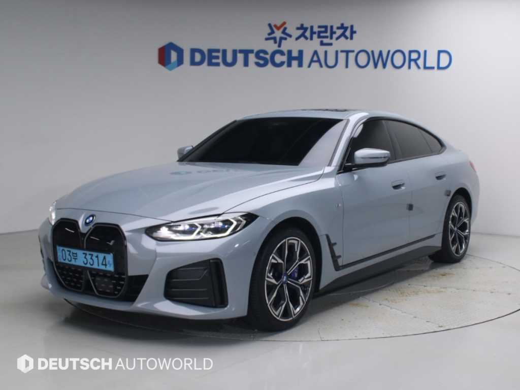 BMW i4 — photo 01
