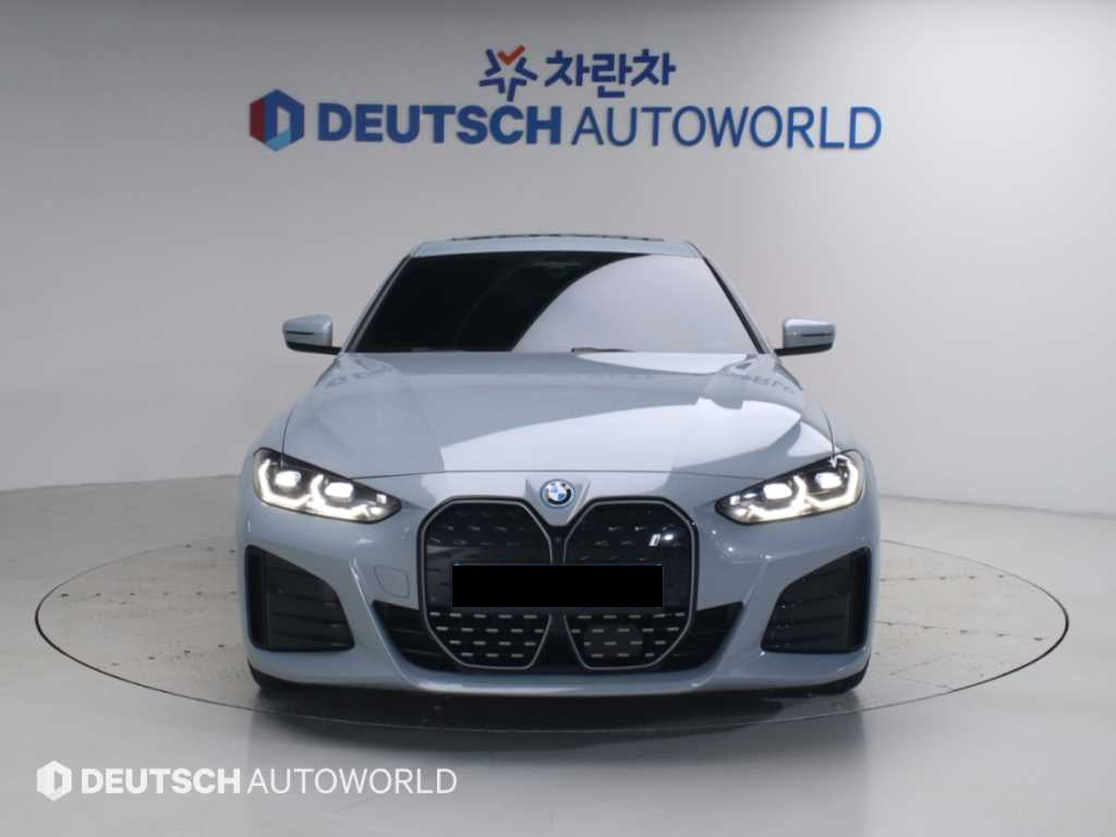 BMW i4 — photo 03