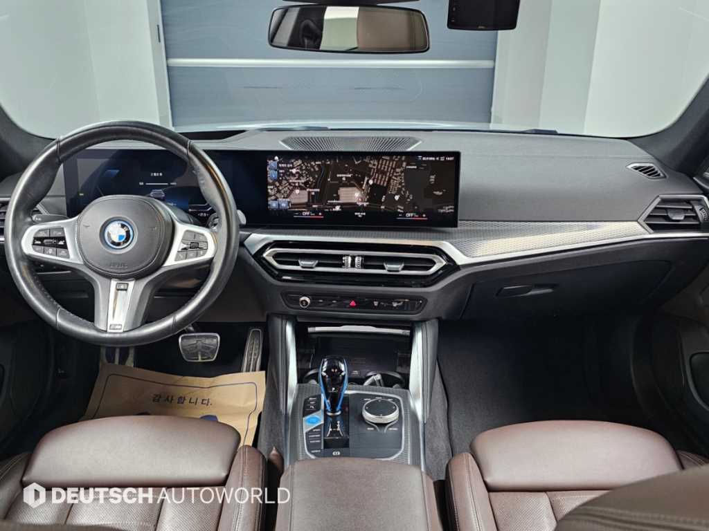 BMW i4 — photo 07