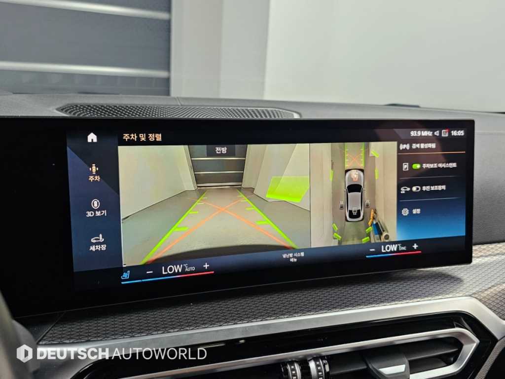 BMW i4 — photo 15